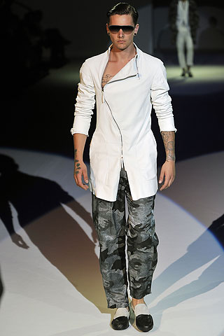 Emporio Armani / - 2011